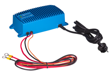 Blue Smart IP67 Charger 12/17 (1)