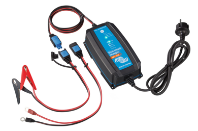 Blue Smart IP65 Charger 12/25 + DC connector