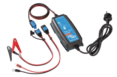 Blue Smart IP65s Charger 12/4 + DC connector